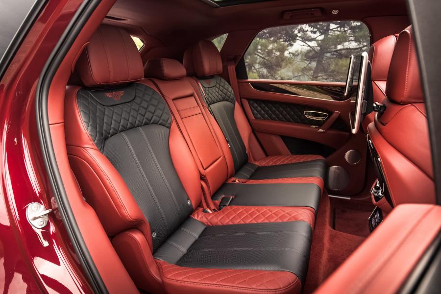 Интерьер Bentley Bentayga Diesel 2016 года  (WW) (фото 4 из 107)
